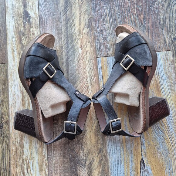 Dansko Dominique T-strap 3" Block Heel Sandals Cork Midsole Black Leather - Picture 6 of 9